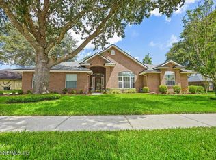 5733 Lake Fern Dr S, Jacksonville, FL 32258