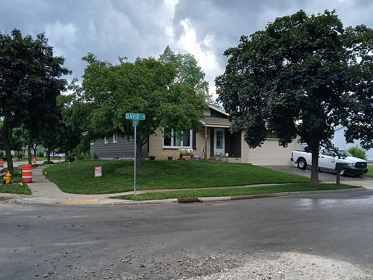 1501 David Ln — Photo 1