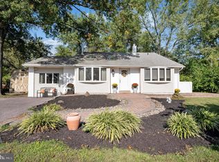 2773 Lantern Ln, Audubon, PA 19403