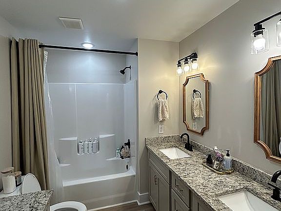 2nd image of 749 Pecan Rd