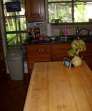 4th image of 56 Oak Hollow Cir