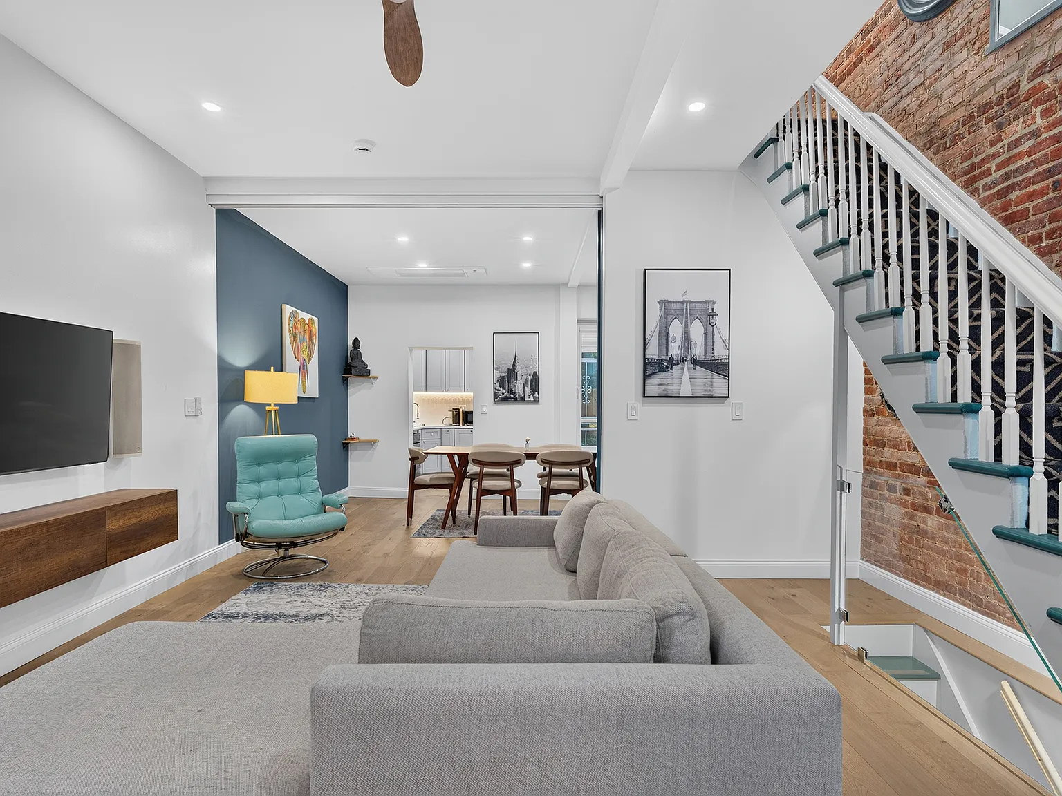 1076 Lafayette Avenue — Photo 4