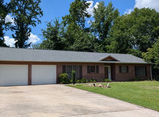 585 Wayside Dr, Lawrenceville, GA 30046