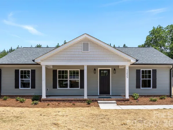 1255 Magnolia St, Albemarle, NC 28001
