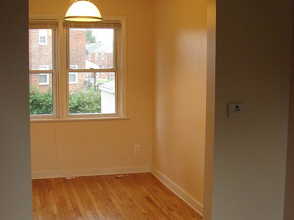 Hardwood Floors in Kitchen/DR