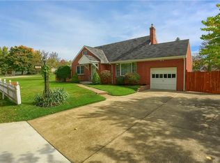 112 Park Ln, Beaver Falls, PA 15010