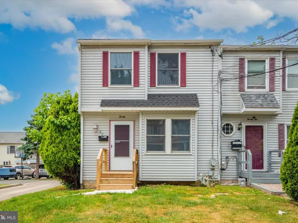 20 Baker St, Morton, PA 19070
