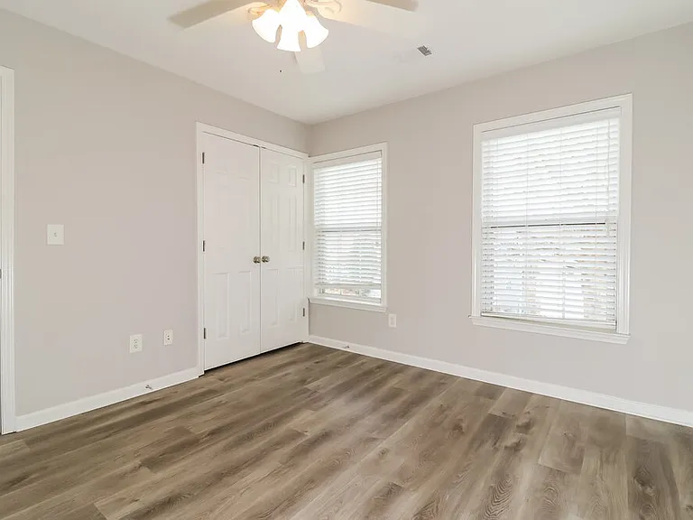 6285 Whirlaway Dr — Photo 14