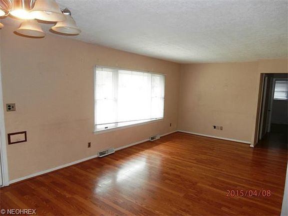 2nd image of 7519 Primrose Dr