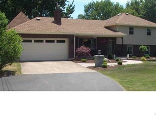 4361 Creek Rd, Lewiston, NY 14092