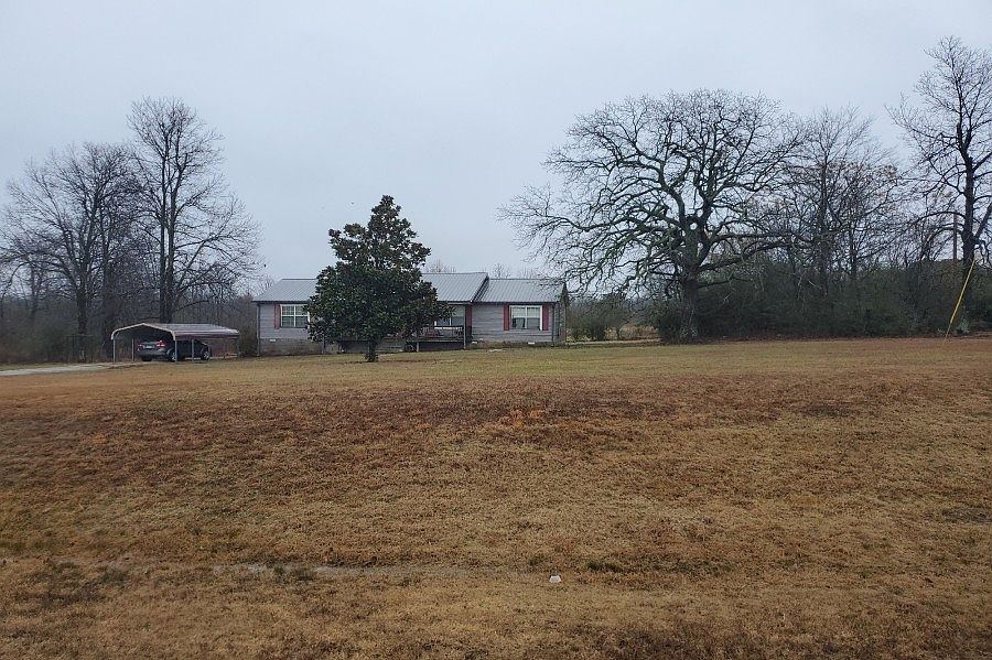 2nd image of 7955 Batesville Blvd