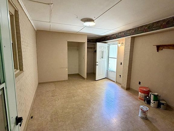 5th image of 7613 Oscar Rd