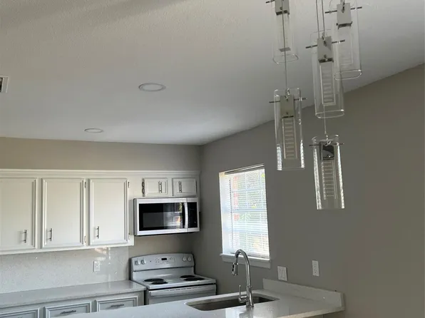 511 Commerce St, Magnolia, TX 77355