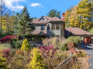 8 Locust Ln, Brunswick, ME 04011