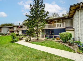 15717 Orlan Brook Dr #G83, Orland Park, IL 60462