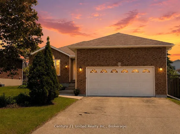 2225 Lorraine Dr, Peterborough, ON K9L 1Y6