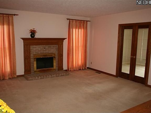 4th image of 7297 Winchester Dr