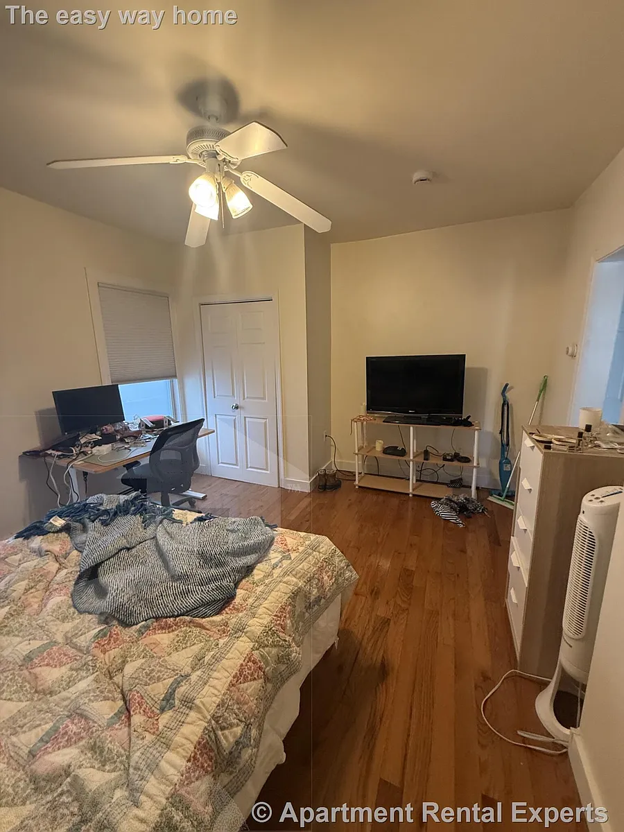 Building Photo - 60 Walden St #1A