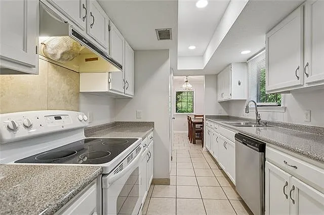 1349 Clausel St — Photo 3