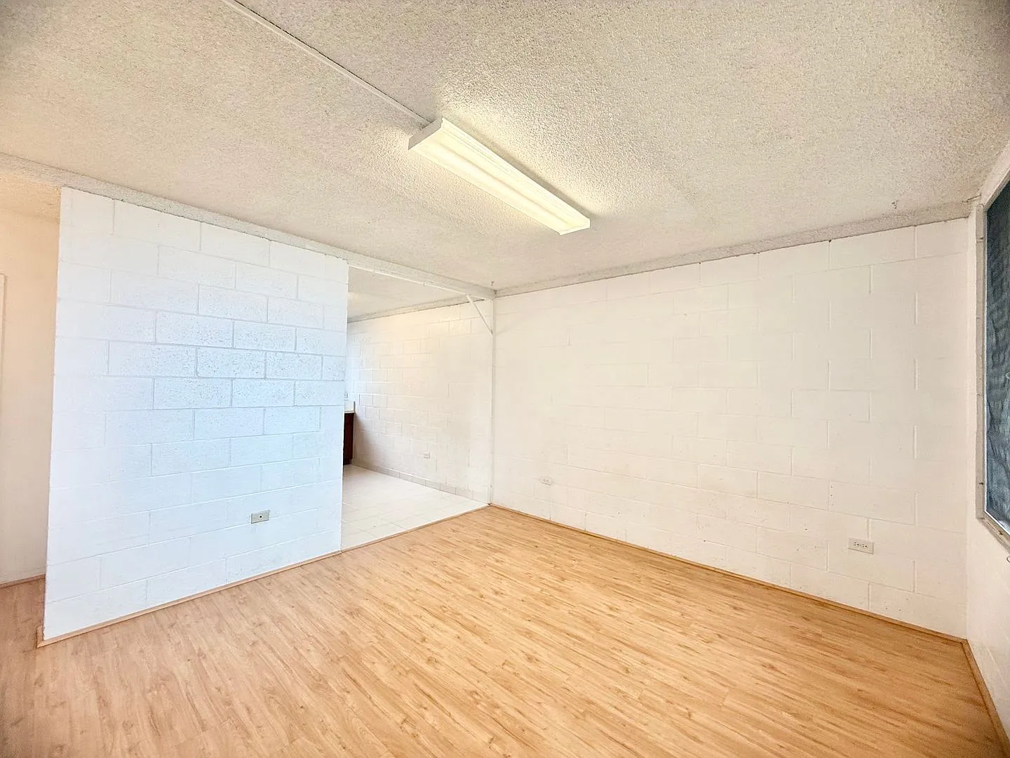 2br/1ba/1pkg Apartment In Aiea Water/Sewer/Trash Included! — Photo 2