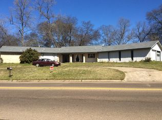 1205 E 1st St, Mount Pleasant, TX 75455