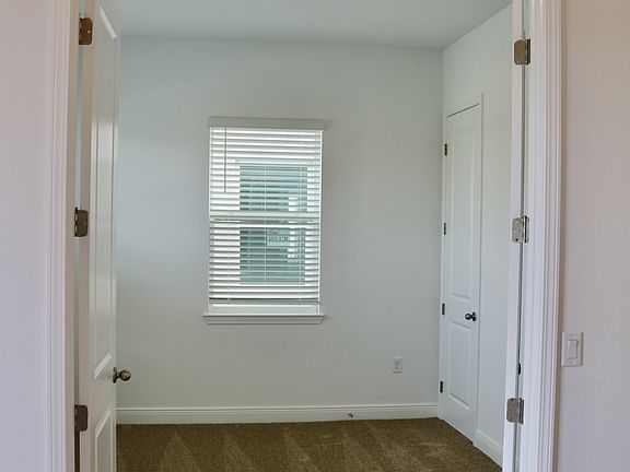 5th image of 16866 Hamlin Vista Aly