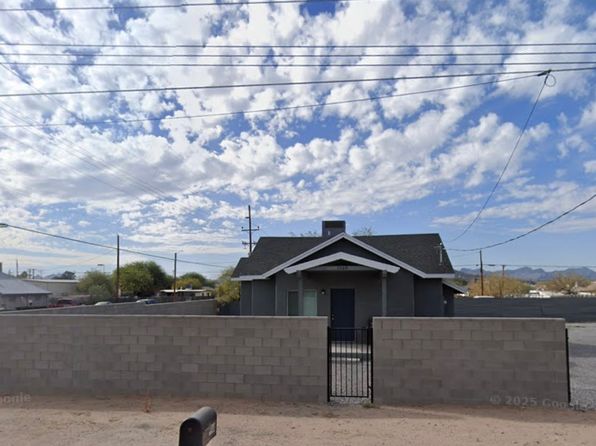 1048 S Santa Rita Ave