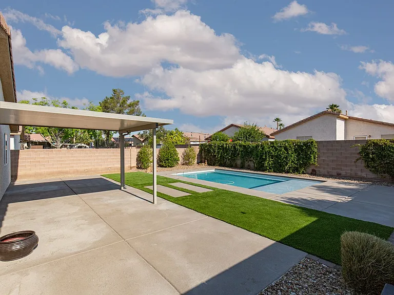 4912 Peaceful Pond Ave — Photo 2
