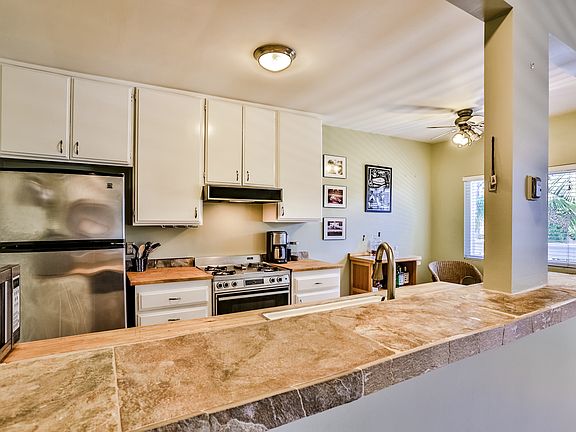 4th image of 1024 Loring St Unit 9