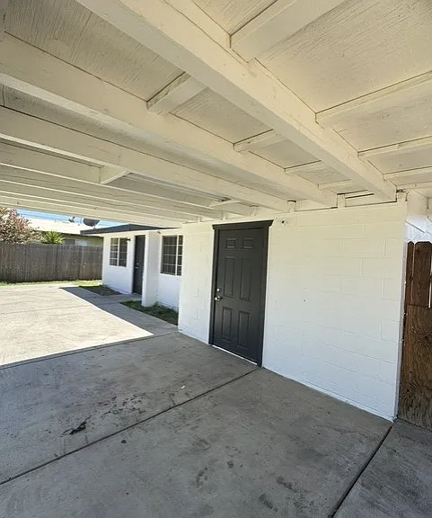 757 S Oliver St — Photo 3