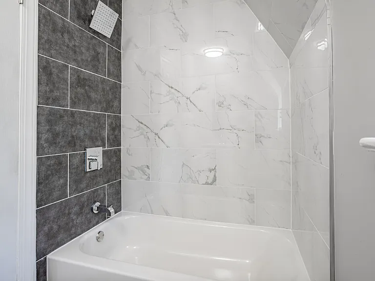 85 S Lansdowne Ave #2 — Photo 21