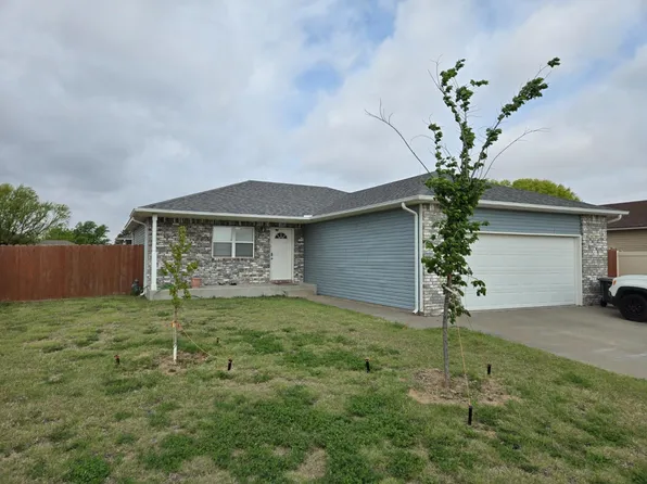 1440 Forrest Ave, Liberal, KS 67901