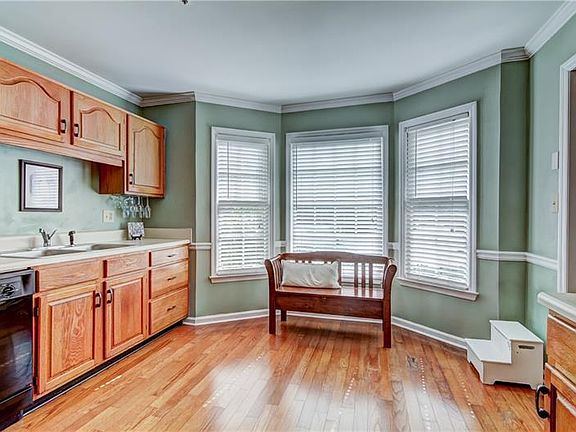 5th image of 588 Salem Woods Dr SE