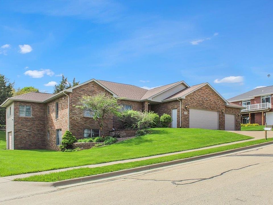 2775 Tiffany Ct, Dubuque, IA 52001 Zillow
