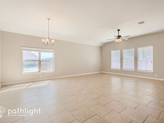 5th image of 758 Cornflower Ct