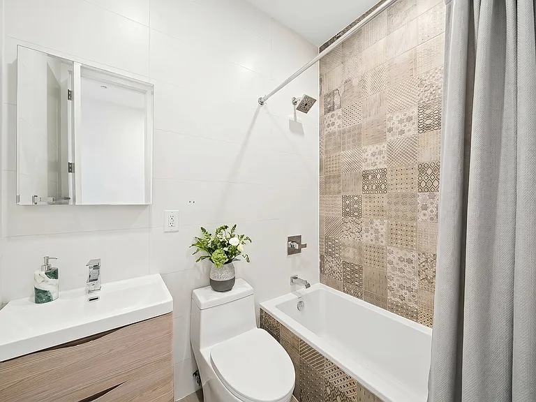 272 Himrod St #2L — Photo 7
