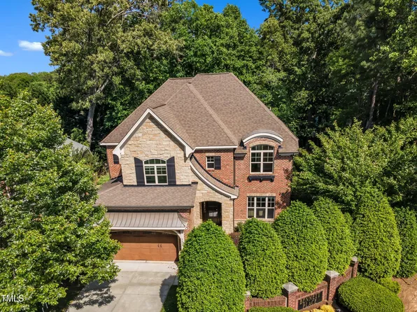 5600 Bennettwood Ct, Raleigh, NC 27612