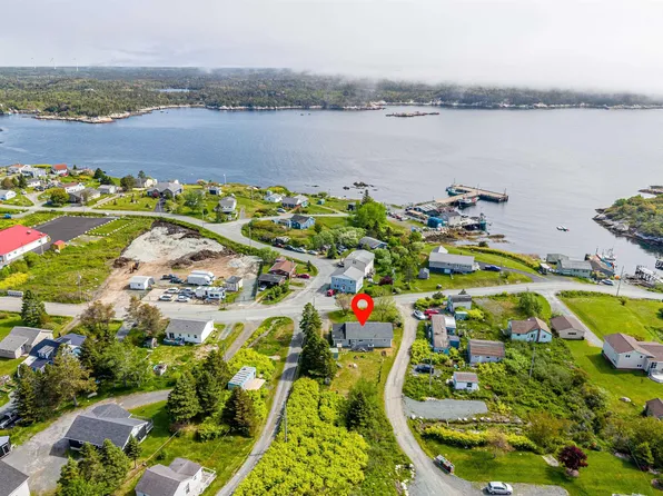 115 Sandy Cove Rd, Terence Bay, NS B3T 1Y4