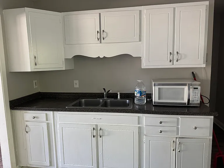 805 Medlo Rd — Photo 3