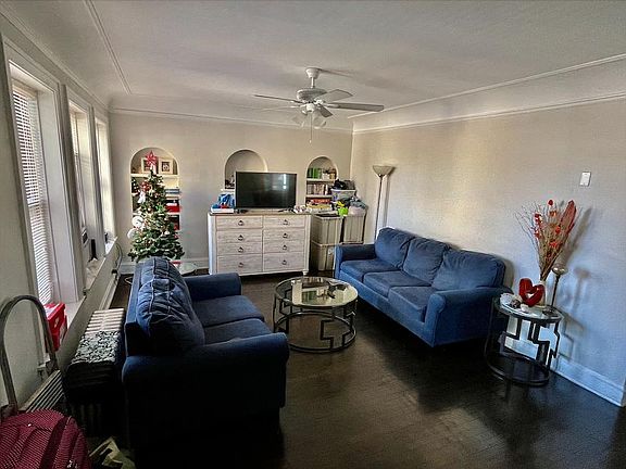 2nd image of 5454 N Campbell Ave #C