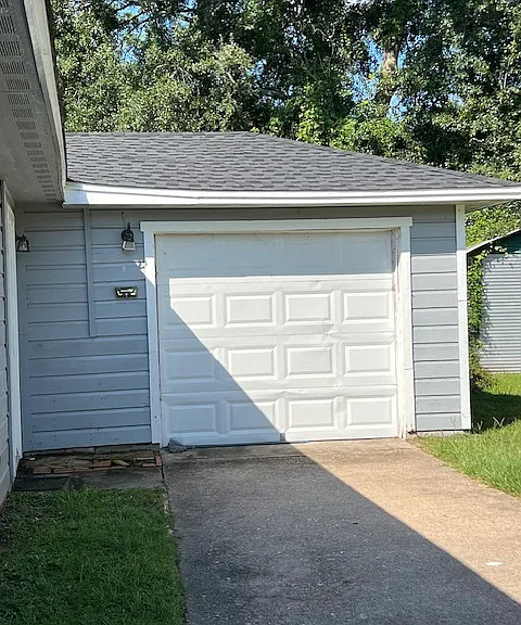 1205 W Wrenway Ave — Photo 17
