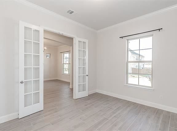 3rd image of 17676 Sequoia Dr