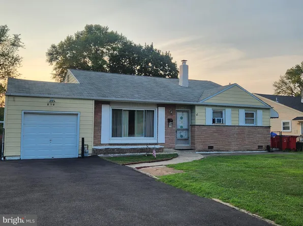 210 Barbara Ln, Warminster, PA 18974