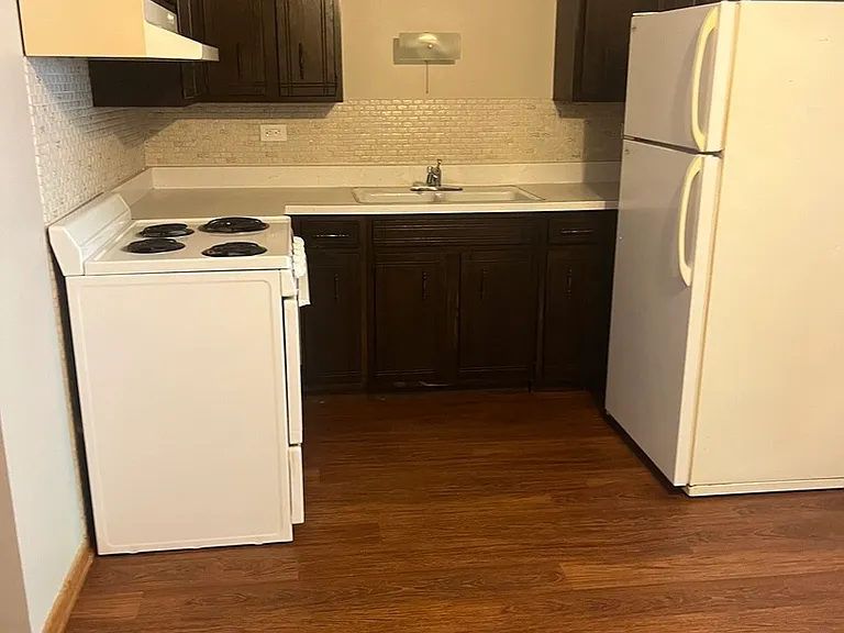 11945 S Hamlin Ave #1B — Photo 3