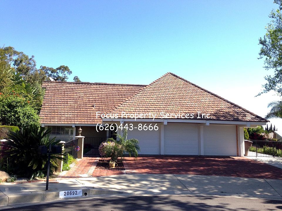 20692 Cottonwood Road