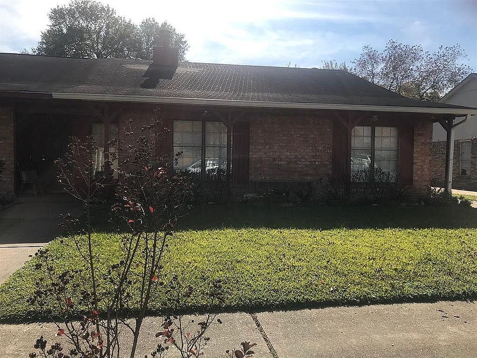 1st image of 19519 Plantain Dr