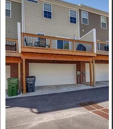 Attached 2 car garage-insulated!