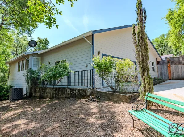 12501 Wolf Rd, Grass Valley, CA 95949