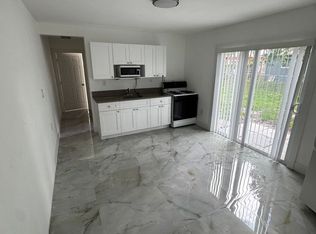 2040 NW 185th Ter, Miami Gardens, FL 33056