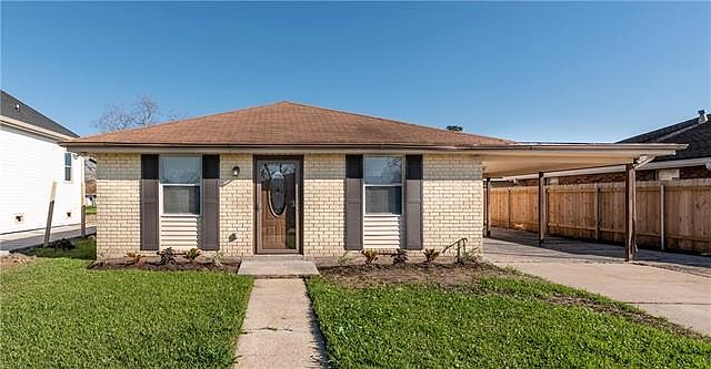 1st image of 3409 Lyndell Dr